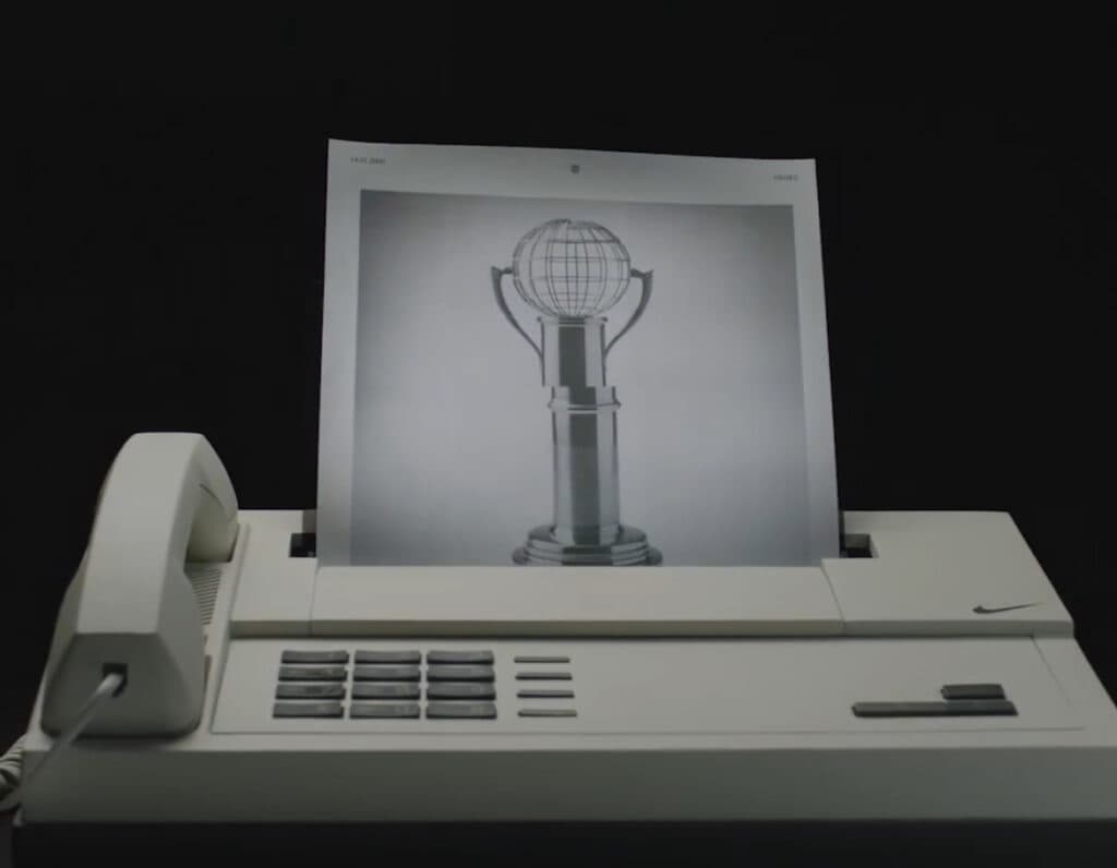 Mundial por fax? Corinthians provoca em teaser de nova camisa