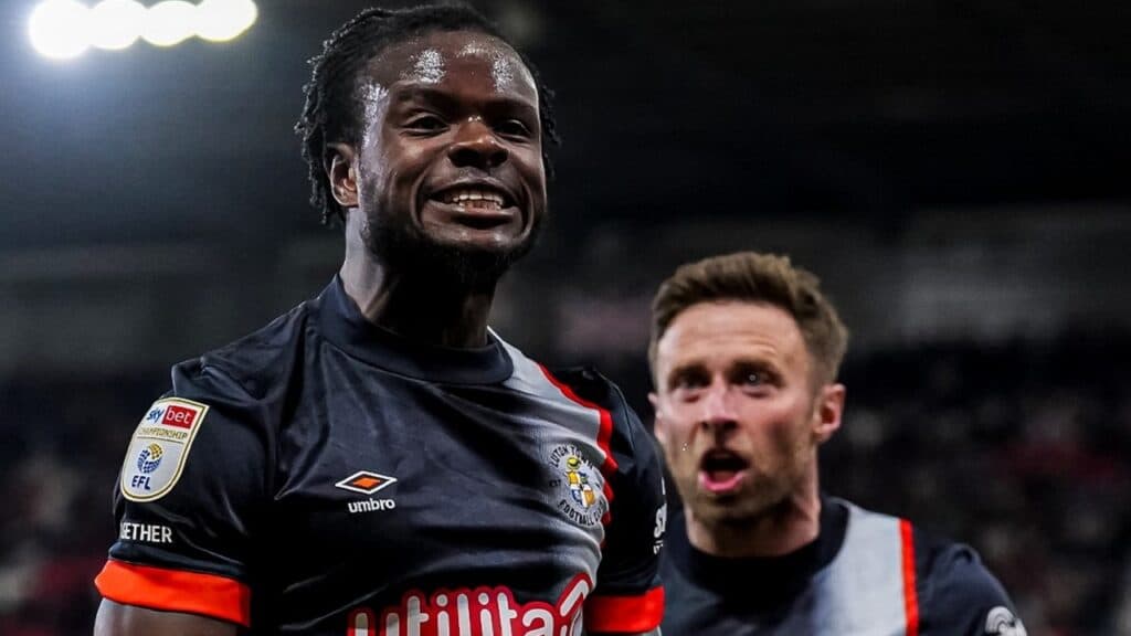 Desespero contra sonho: Onde assistir Luton Town x Coventry City pela Championship