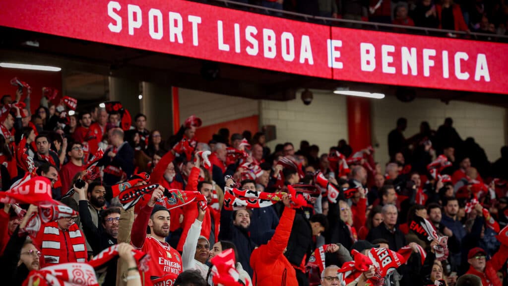 Ao vivo: Tirsense desafia supremacia do Benfica pela Taça de Portugal