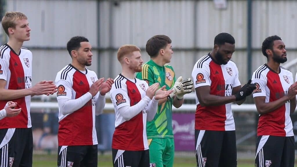Maidenhead United x Woking ao vivo: Confronto de 9 vitórias para cada; onde assistir