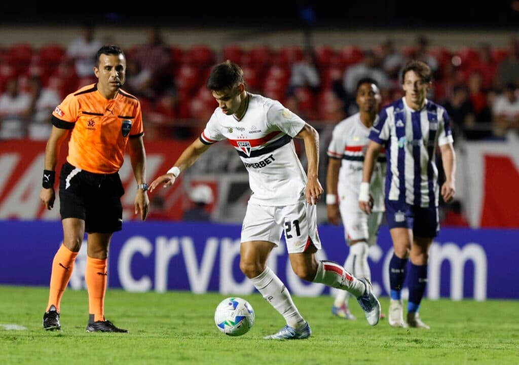 São Paulo quita dívida: o que é o transfer ban