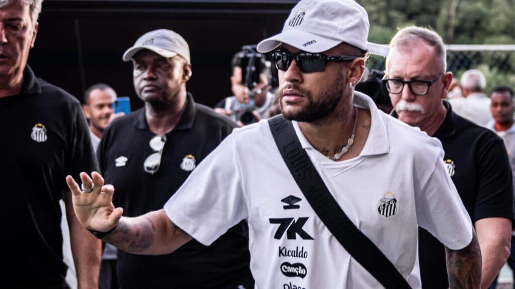 Neymar ainda joga em 2025? O que se sabe sobre a lesão do craque do Santos