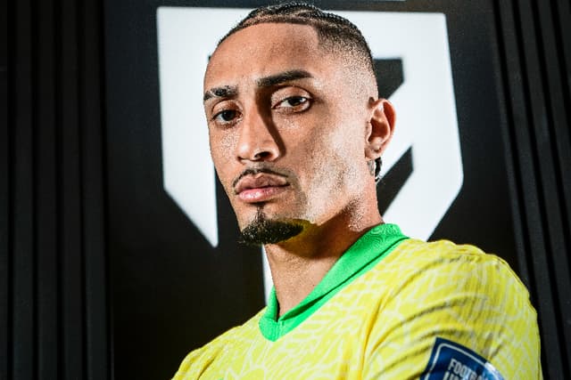 Raphinha reafirma fala sobre porrada: ‘Brigo pelos meus’