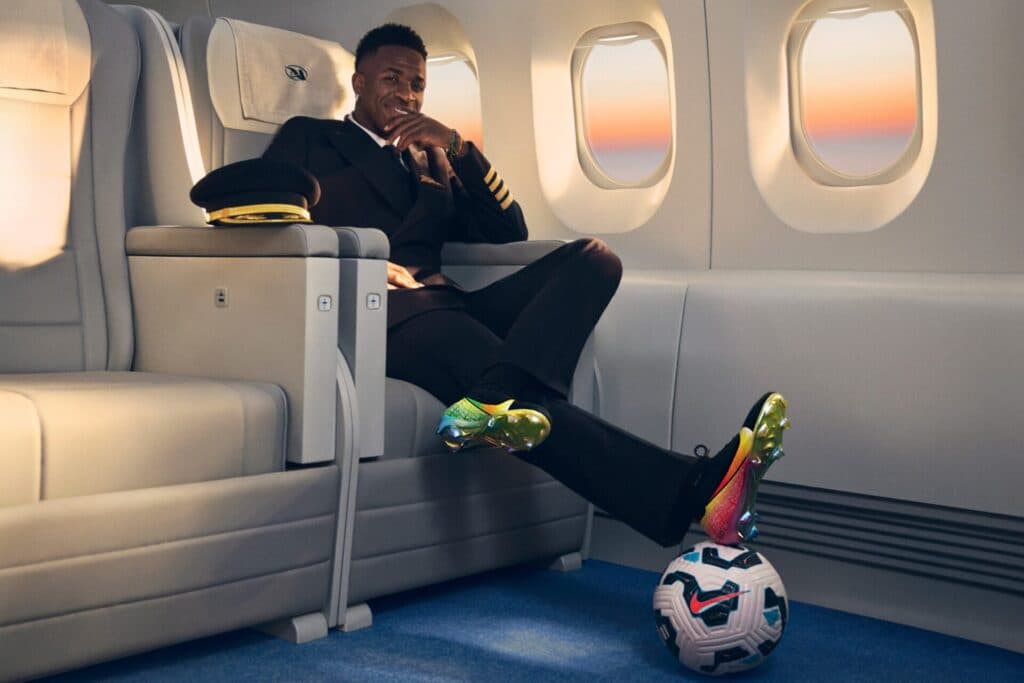 Nike ousa em primeira chuteira exclusiva para Vini Jr.