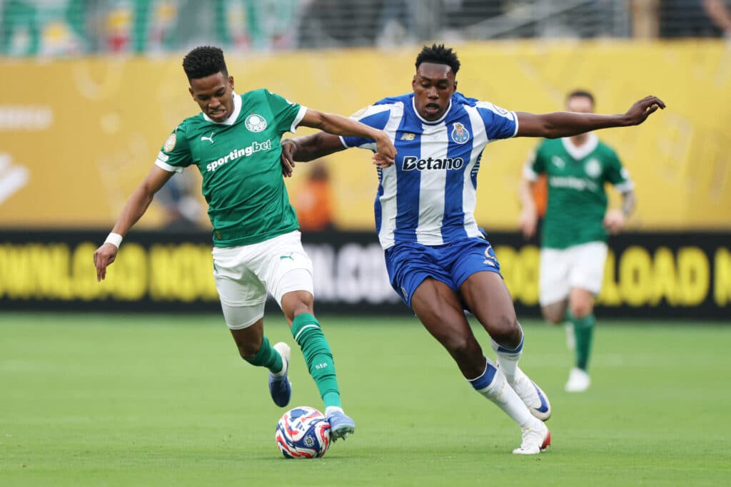 Palmeiras domina Porto, mas fica no empate na estreia do Mundial