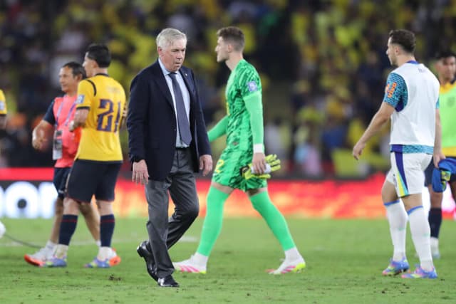 ‘Sem açúcar’, ‘choque de realidade’ e ‘problema sério’: a visão da estreia de Ancelotti