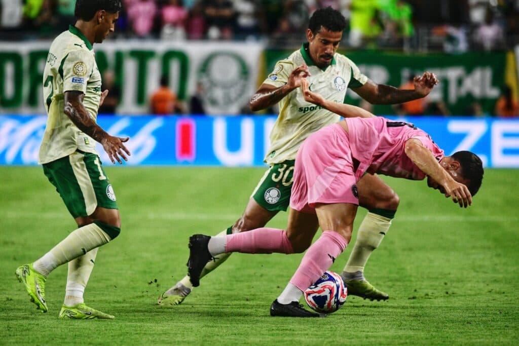 Lances de Palmeiras 2 x 2 Inter Miami no Hard Rock Stadium, em Miami - Alexandre Battibugli/PLACAR
