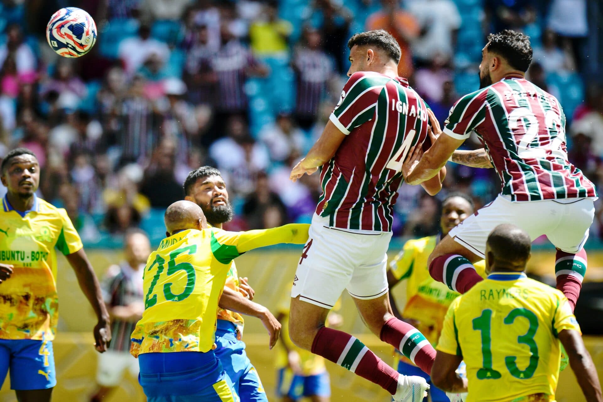 Fluminense sofre, empata com Mamelodi e passa em 2º no Grupo F