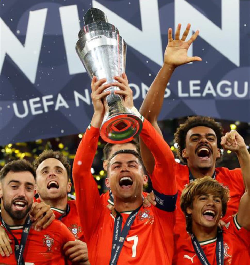 Cristiano Ronaldo segue a busca pelo milésimo gol na carreira. Pela seleção portuguesa, foram 143 gols marcados e destaque para os títulos da Liga das Nações e da Euro - Divulgação/Uefa