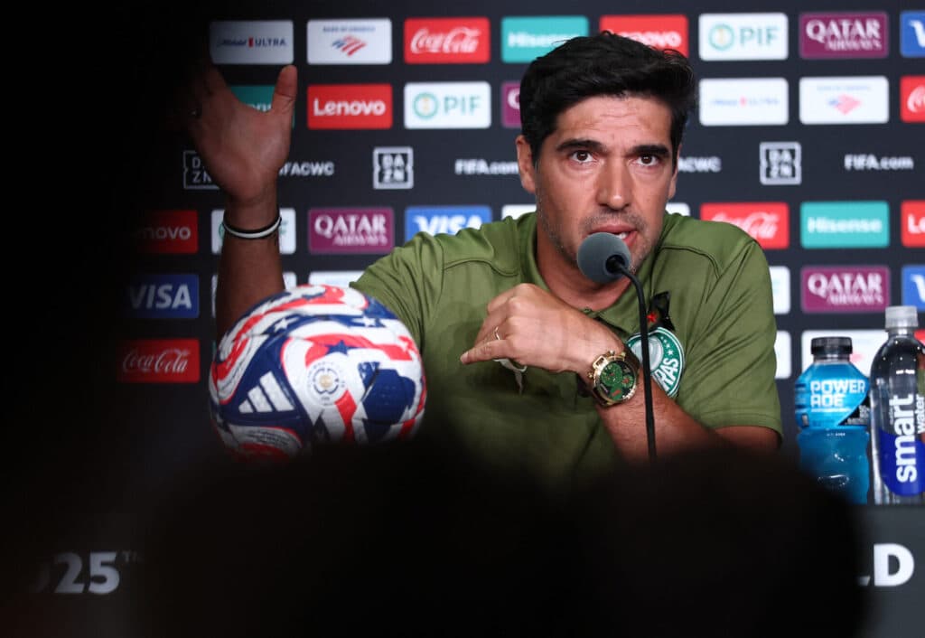 Abel pede torcida americana contra o Chelsea no Mundial: “Independence Day”