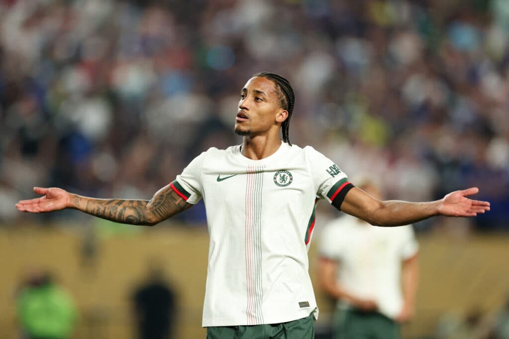 Pelo Chelsea, João Pedro vive expectativa de reencontro com Fluminense