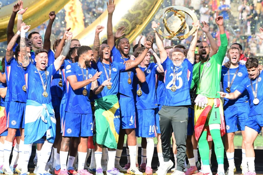 Chelsea levanta a taça do Mundial de Clubes - Alexandre Battibugli/PLACAR