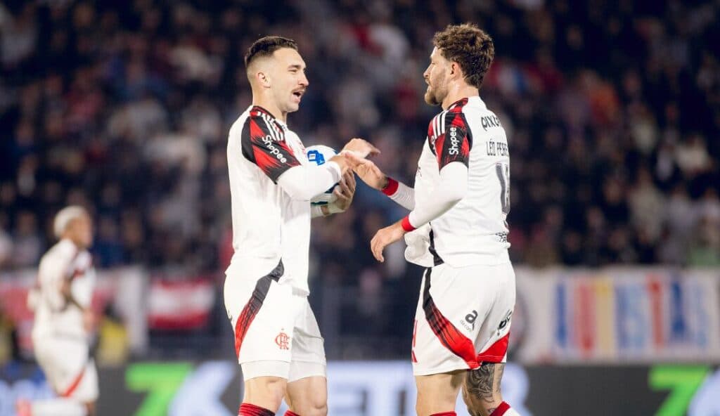 Flamengo é time com mais viradas na história do Brasileirão