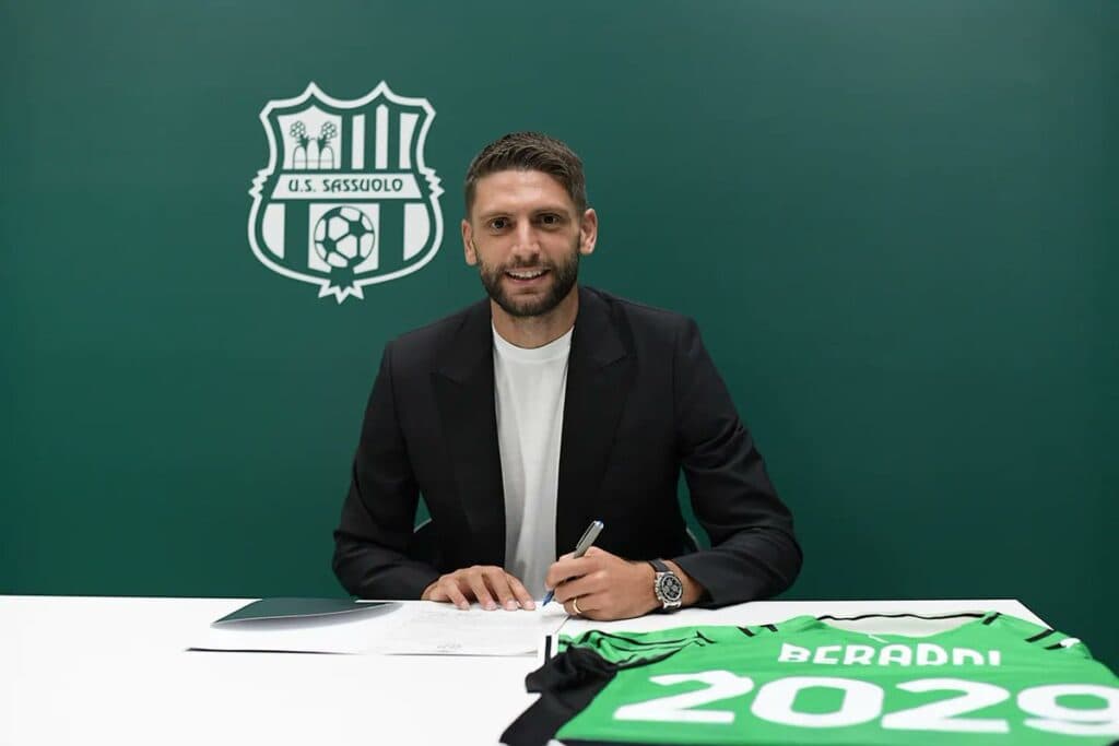 Por que Berardi, do Sassuolo, é o jogador mais fiel do futebol globalizado