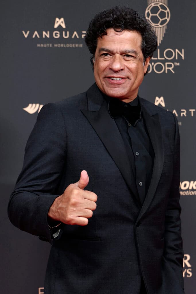 Lenda do PSG, Raí chegou prestigiado na cerimônia - FRANCK FIFE / AFP