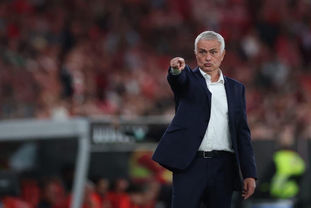 Mourinho reestreia na Champions após 5 anos; relembre histórico