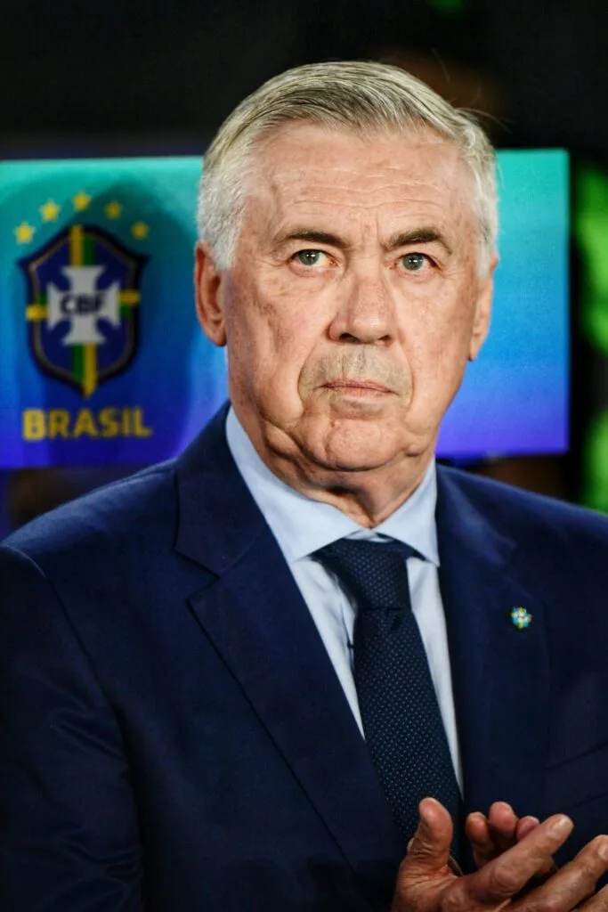 Carlo Ancelotti em Brasil x Chile, no Maracanã - Alexandre Battibugli/PLACAR