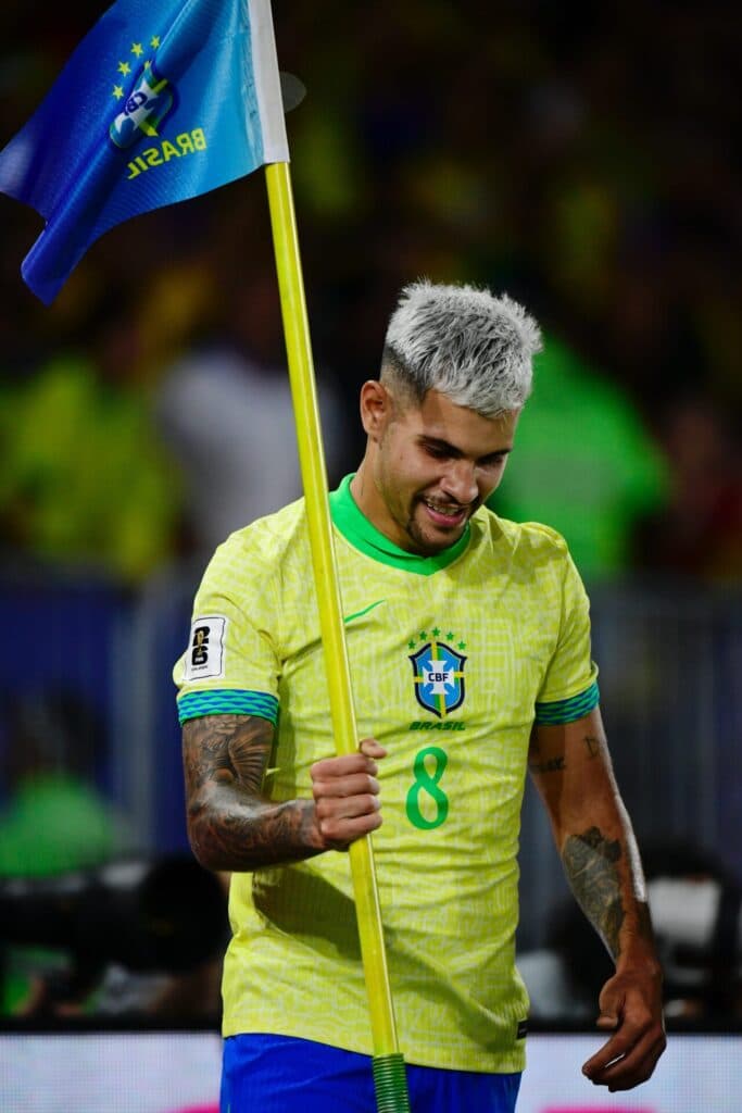 Bruno Guimarães em Brasil x Chile no Maracanã - Alexandre Battibugli/PLACAR