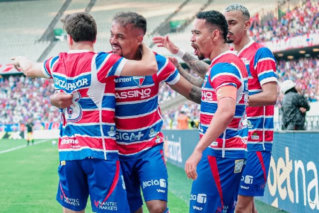 Fortaleza vence o Vitória em confronto direto contra o Z-4