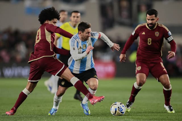 Argentina vai à Copa com apenas um adversário top-10 no ciclo