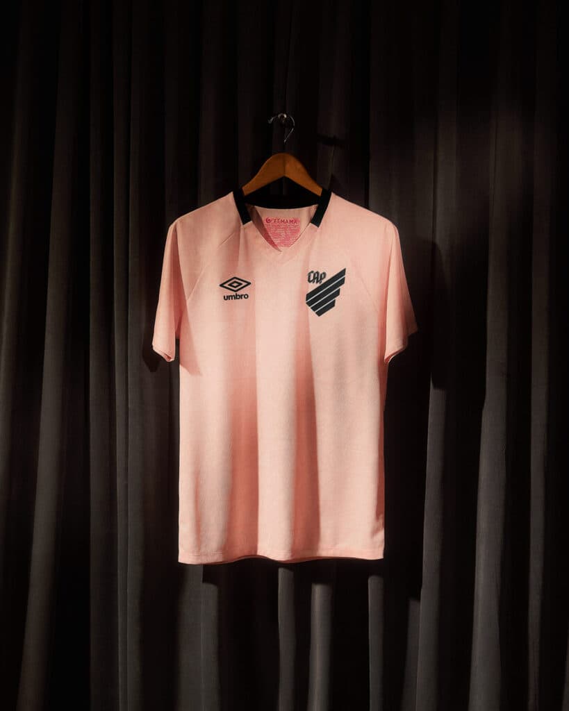 Athletico-PR - Outubro Rosa 2025 - Divulgação/Umbro
