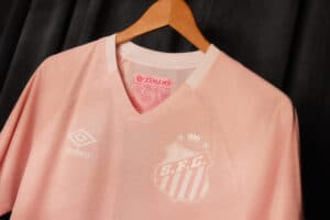 Santos - Outubro Rosa 2025 - Divulgação/Umbro