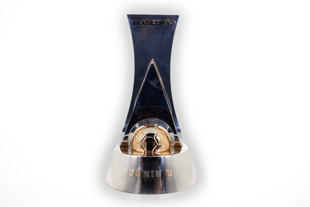 América-MG para em muralha Albino e empata com CRB pela Série B