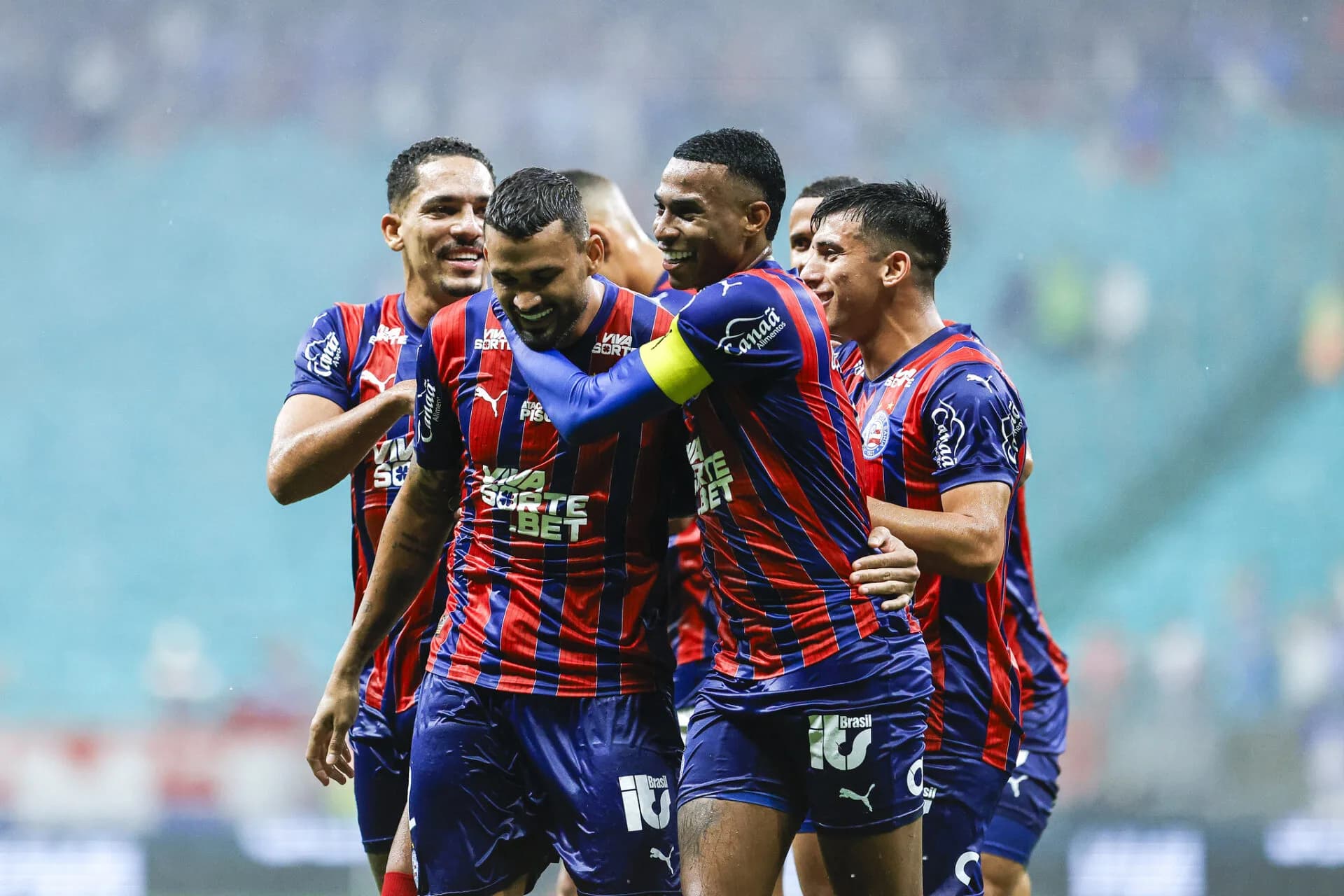 Willian José decide, Bahia bate Inter e cola no G4 do Brasileirão