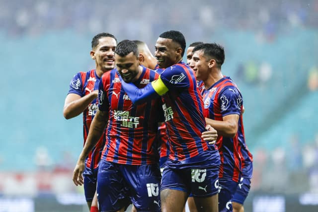 Willian José decide, Bahia bate Inter e cola no G4 do Brasileirão