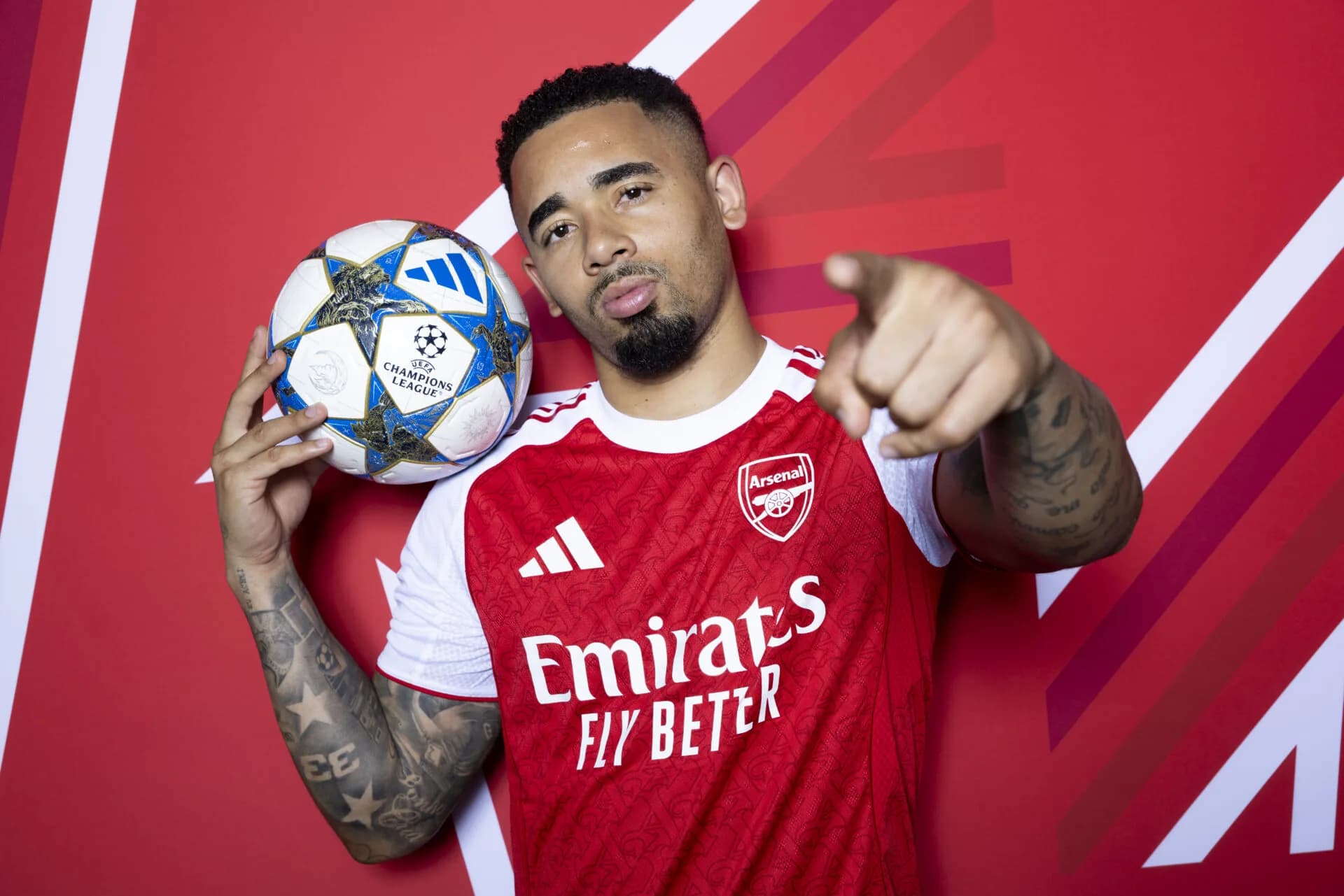 Gabriel Jesus jura lealdade ao Palmeiras, mas quer seguir no Arsenal