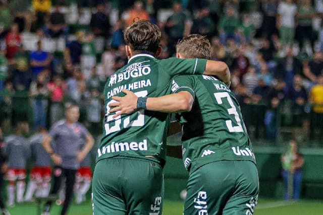 Chapecoense x América-MG: onde assistir, horário e escalações pela Série B