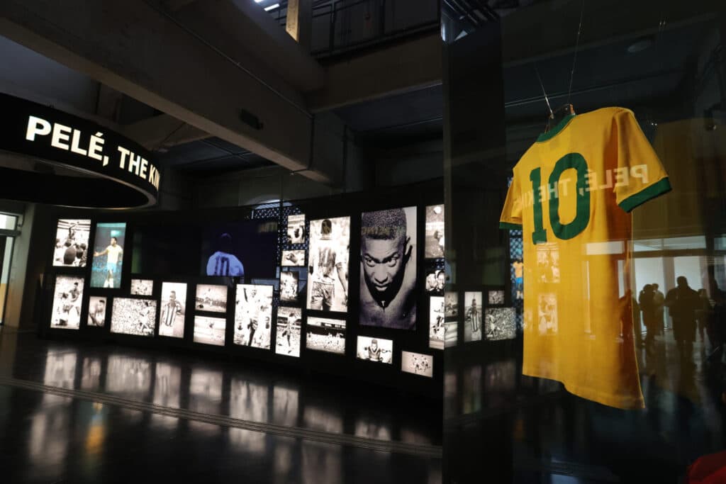 ‘Amarelinha’: nova exposição temporária do Museu do Futebol começa nesta quinta