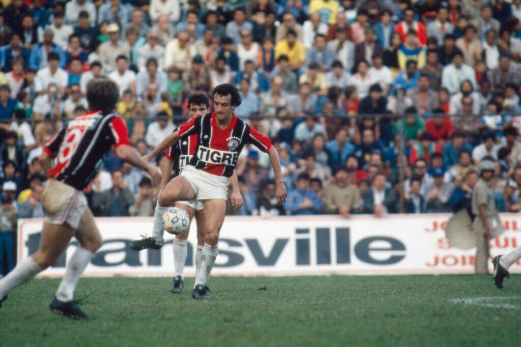 Dorival Júnior jogou pelo Joinville entre 1986 e 1987 - Acervo/PLACAR