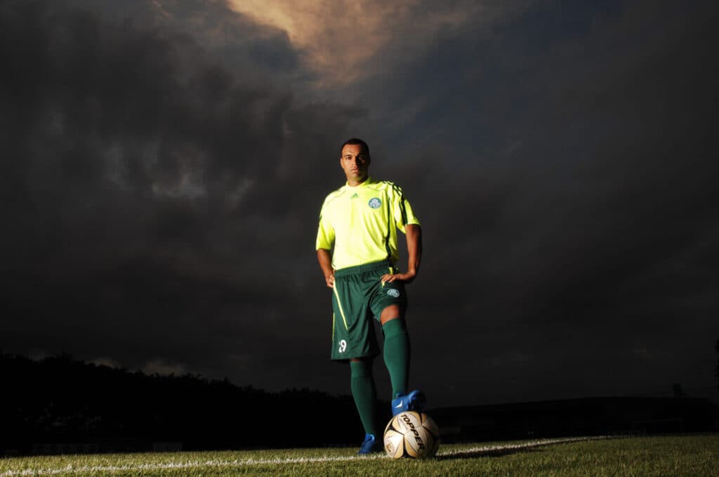 Denílson, jogador do Palmeiras, em 2008 - (Alexandre Battibugli/PLACAR)