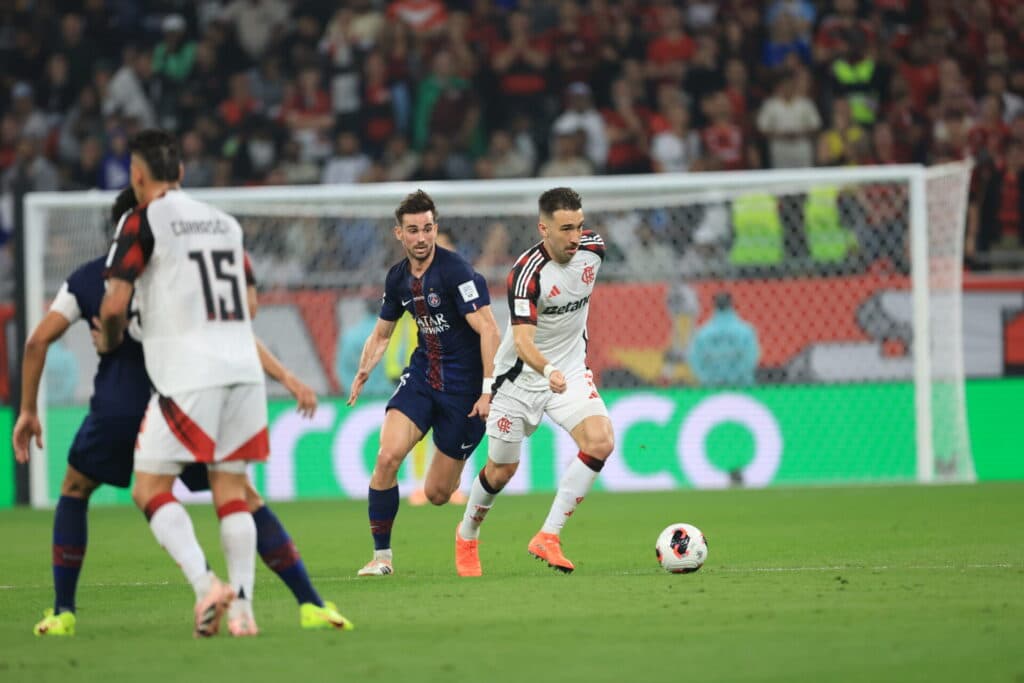 PSG e Flamengo na final da Copa Intercontinental - Pier Giavelli/PLACAR