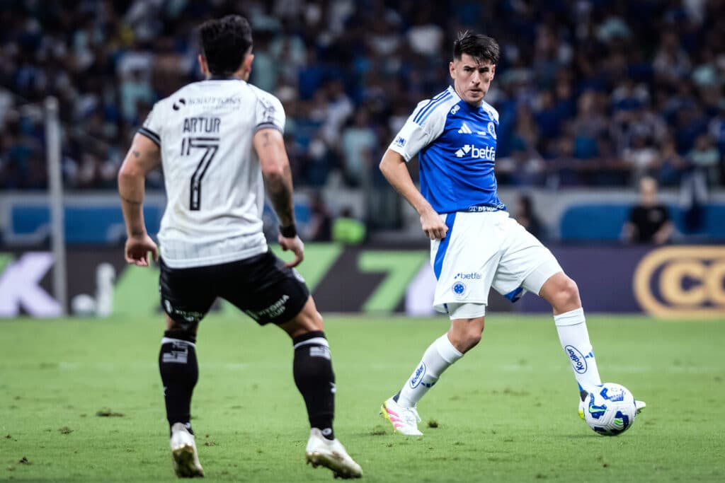 Botafogo reage, busca empate nos acréscimos e frustra o Cruzeiro no Mineirão