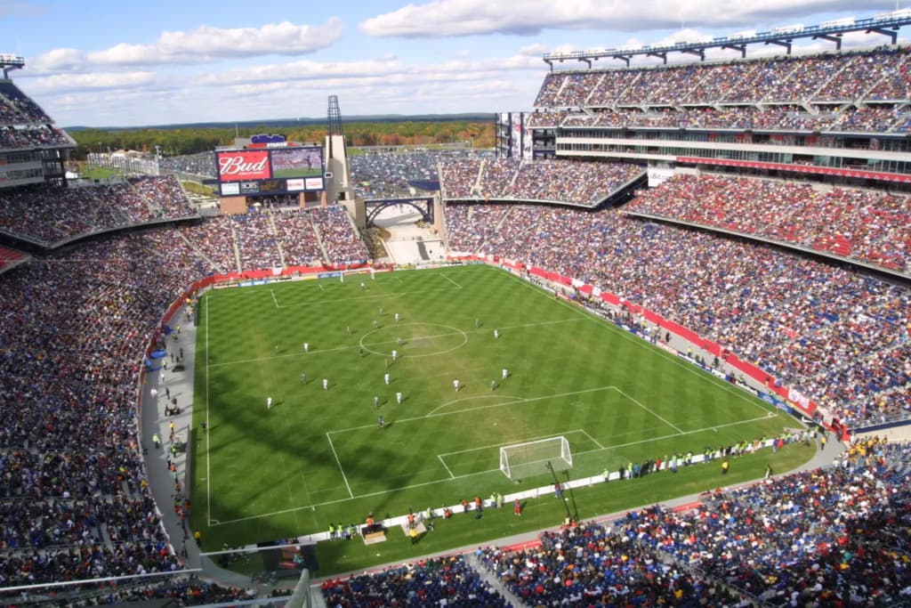 Boston - Gillette Stadium - 65 mil - 2002