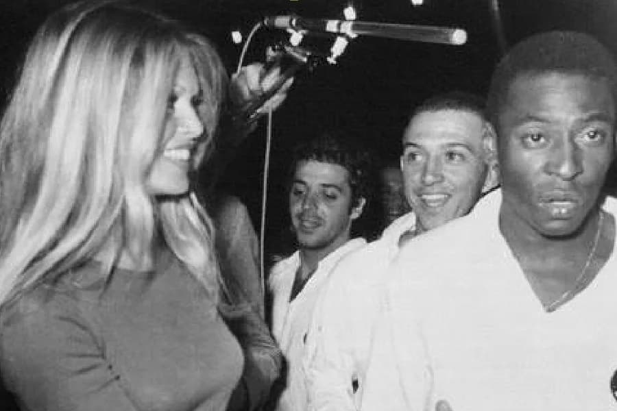 Pelé foi Rei sem idade para assistir a filmes da Brigitte Bardot