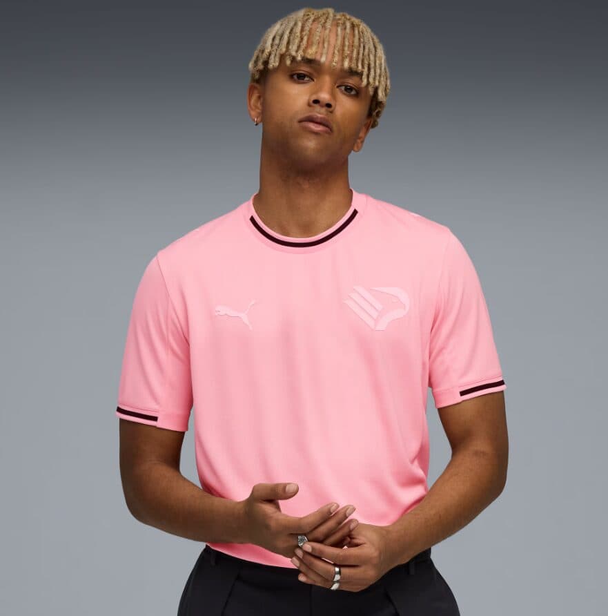 Palermo, da Itália, tem o rosa como cor de sua camisa principal - Divulgação