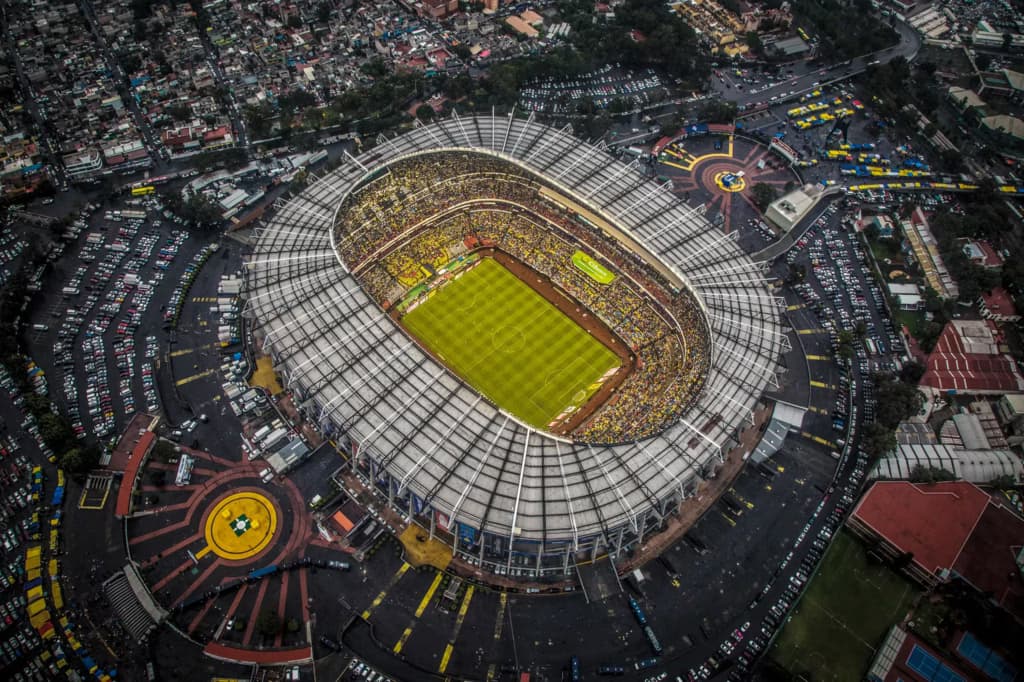 Cidade do México - Azteca - 83 mil - 1966