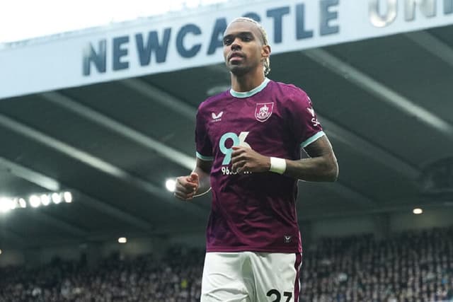 Burnley x Fulham: onde assistir, horário e escalações na Premier League