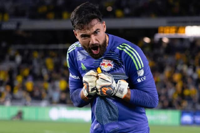 Carlos Coronel: conheça goleiro da seleção paraguaia que chegará ao São Paulo