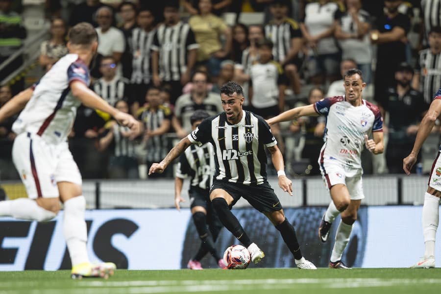 Betim surpreende, segura pressão e empata com Atlético-MG na estreia do Mineiro