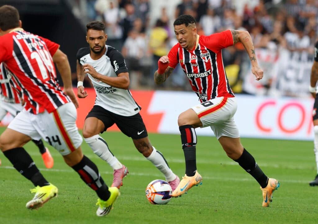 Majestoso ao vivo: acompanhe os lances de Corinthians x São Paulo pelo Paulistão