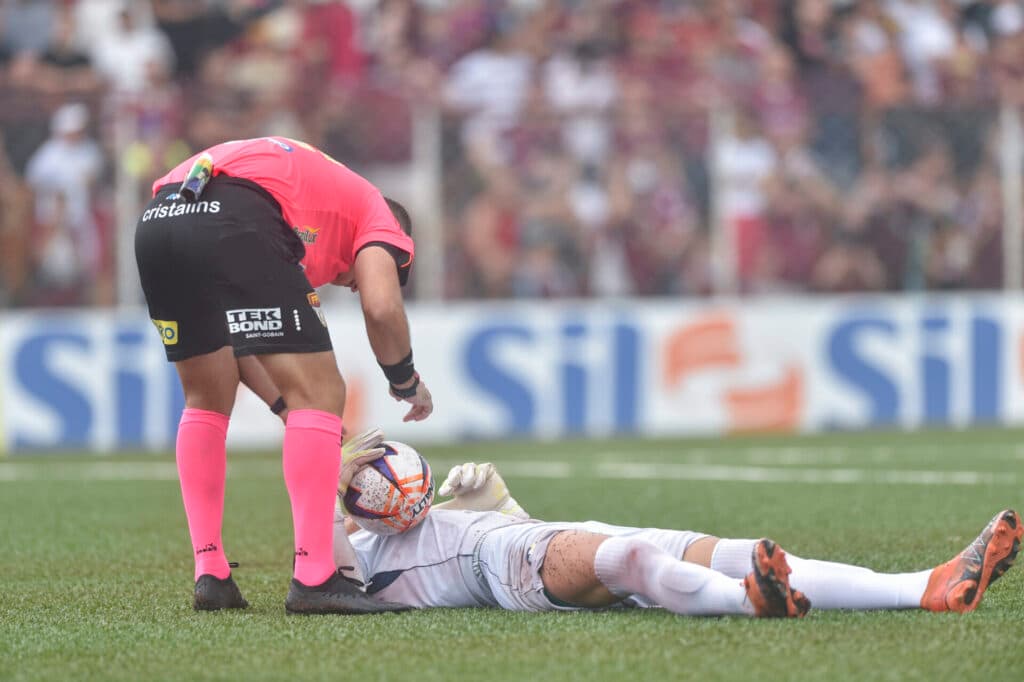 Rua Javari, estádio do Juventus, adotou gramado sintético - Kaio Lakaio/PLACAR