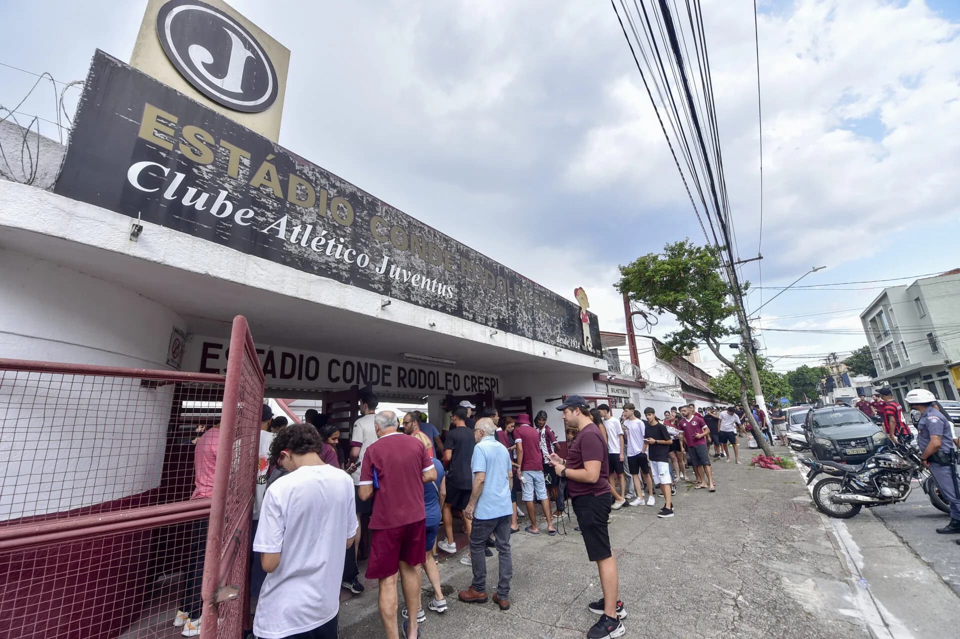Rua Javari, estádio do Juventus, adotou gramado sintético - Kaio Lakaio/PLACAR