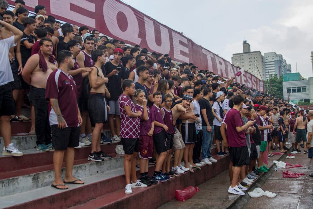 Rua Javari, estádio do Juventus, adotou gramado sintético - Kaio Lakaio/PLACAR