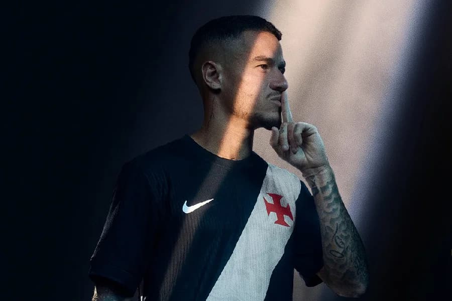 Vasco divulga novo uniforme em parceria com a Nike; veja fotos