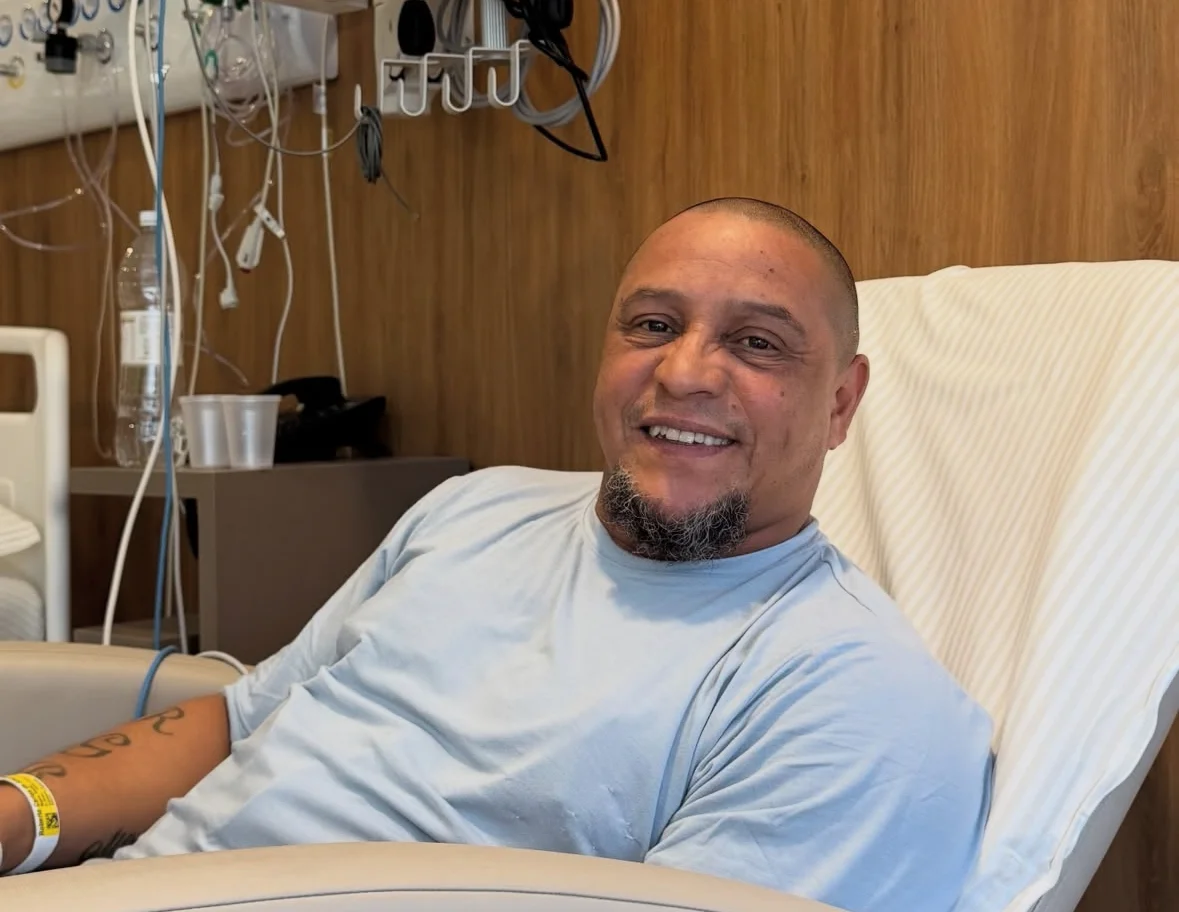 Roberto Carlos recebe alta após cirurgia cardíaca