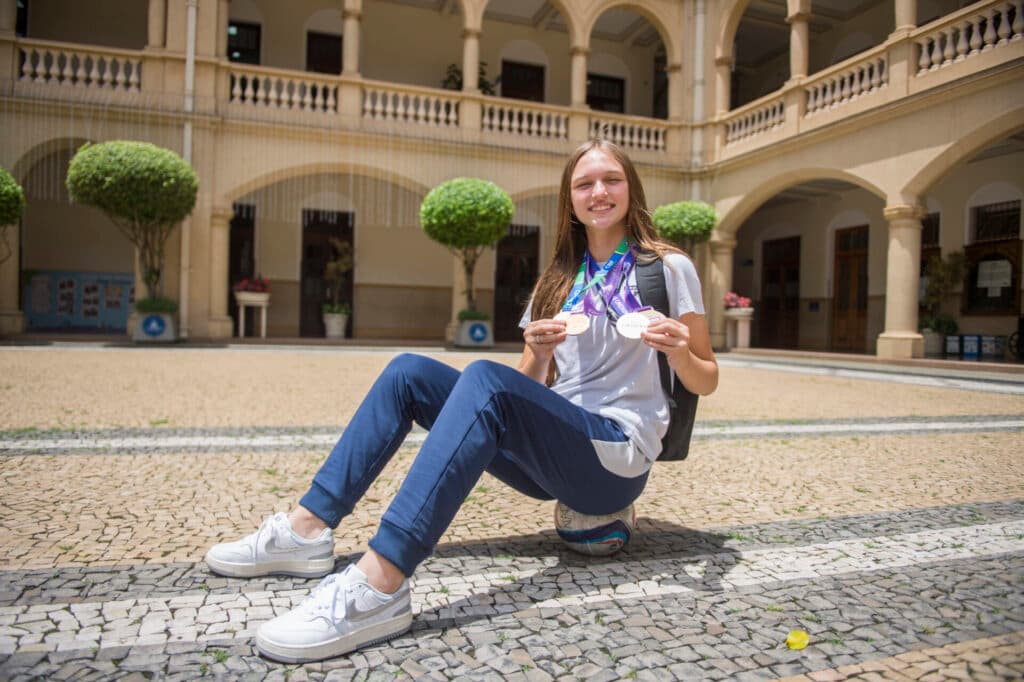 Juba Baptistuta: os sonhos de uma promessa do futebol feminino